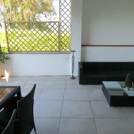 Appartamento Villino Del Sole With Lake View Apts