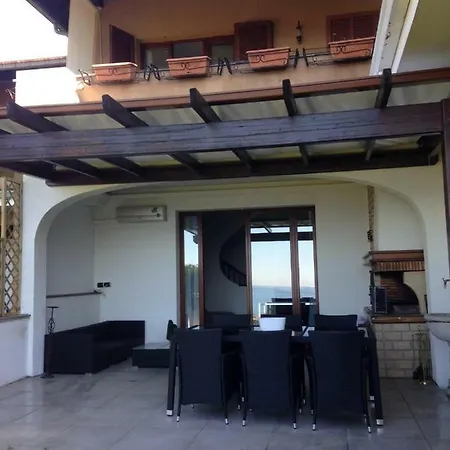 Appartamento Villino Del Sole With Lake View Apts