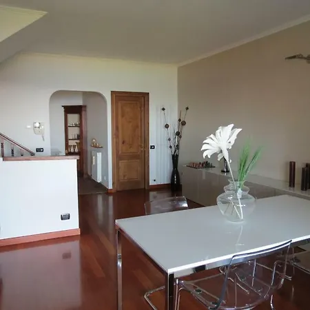 Appartamento Villino Del Sole With Lake View Apts Arizzano