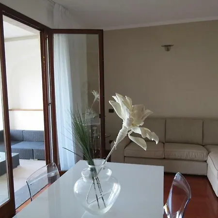 Villino Del Sole With Lake View Apts Arizzano