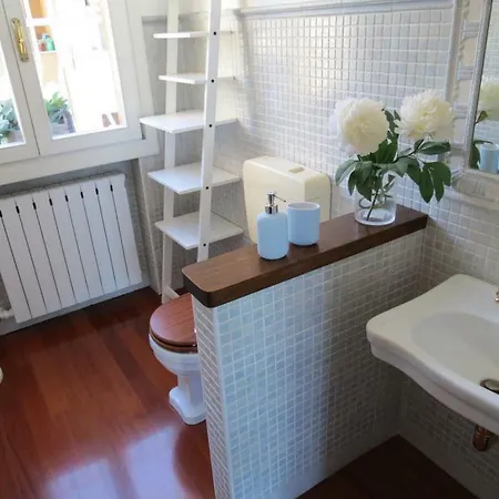 Villino Del Sole With Lake View Apts Appartamento