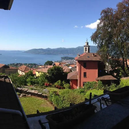 Villino Del Sole With Lake View Apts *